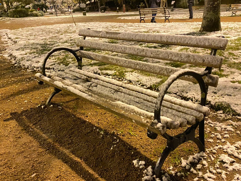 1BAnco neve DE4C98A-06CD-4784-9175-57B33C15F0F8_1_105_c